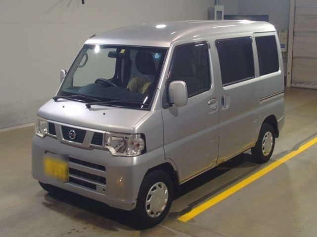 3292 Nissan Clipper van U71V 2013 г. (TAA Yokohama)